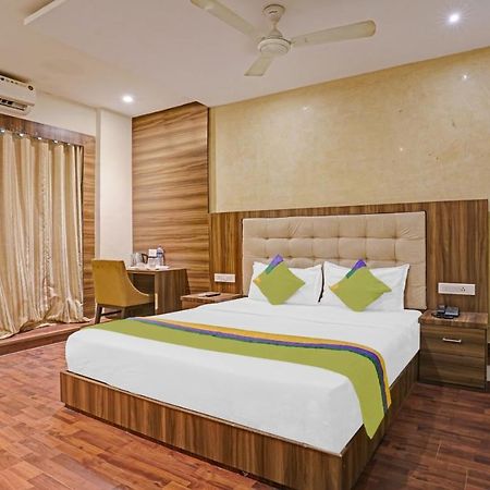Hotel Bkc Mannat Mumbai Exteriör bild