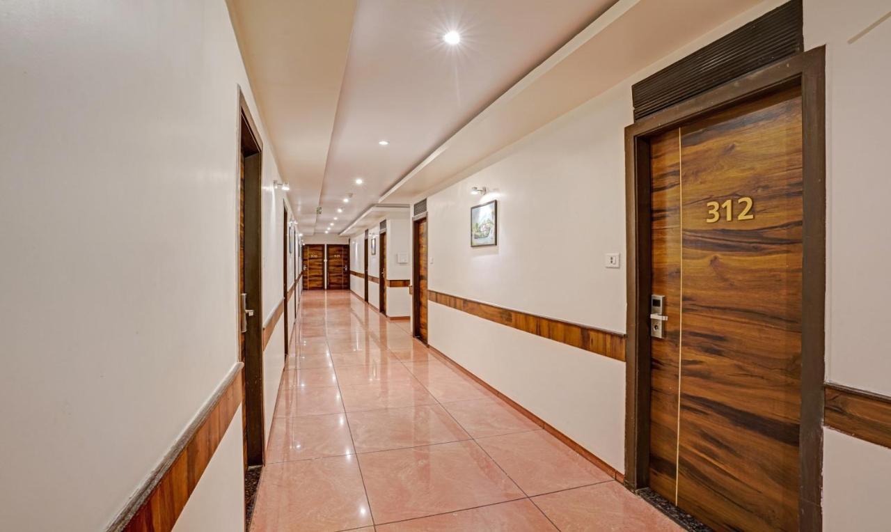 Hotel Bkc Mannat Mumbai Exteriör bild