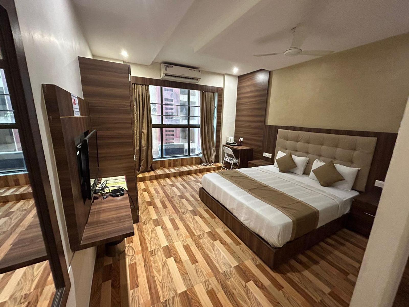 Hotel Bkc Mannat Mumbai Exteriör bild